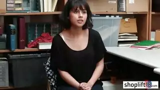 سيكون لديك أحلام مثيرة مثل هذه المرأة سمراء