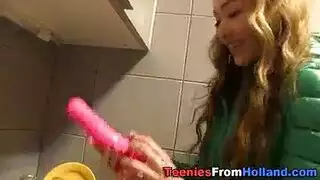 نحيل يورو في سن المراهقة قصف من الخلف