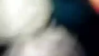 خليجية تمص بدلع