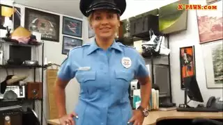 الثدي السمينة مارس الجنس من قبل رجل ذو معدة مسطحة
