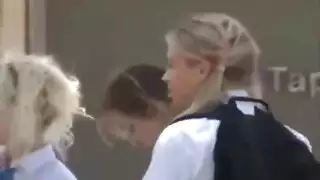 أحلى سكس في الأتوبيس و تحرش ساخن مع بنات المدارس