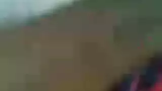 السيدات الشابات اللعب السلطة الساخنة الانتحال