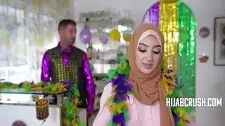 أول أربي غرا فيوليت الصديقة العربية