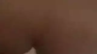 الحلو في سن المراهقة يسقط لها سراويل تلميذة