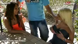 القذرة شقراء سخيف الثلاثي