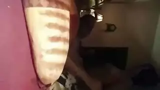 بنت مغربية سخونة كتفيق حبيبها بركب زبو و هوا ناعس