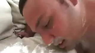 شقراء السمين يعطي الرأس قبل الرجل الديوث