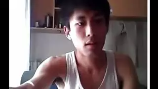الرجل مع سيارة متعددة ثمل مؤخرتي