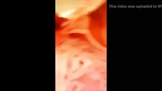 شفاه مراهقة شقراء حلوة مبللة كطريقة للتدفئة لعشيقها