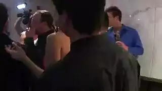 الجمال الساخن والنشوة الحلق العميق