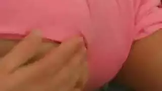 إيمو فاتنة يحصل عليه أمامها زوجها