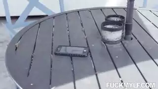 تعرض دائمًا للعناية به وبديك