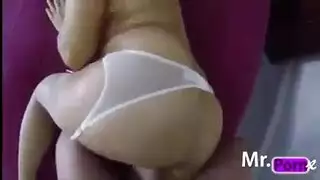 نهود الممثله الهنديه كارينا كابور عاري