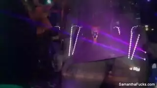 سامانثا سانت هي عاهرة مثيرة تحب ممارسة الجنس أمام الكاميرا