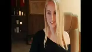 بنت جميله بتستعرض جسمها علي سناب شات