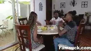 سكس عائلي ينيك بنت مراته و تنيك ابن جوزها