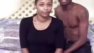 فاتنة الأبنوس ينتشر مع مهارة