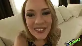 اخت تنام مع اختها