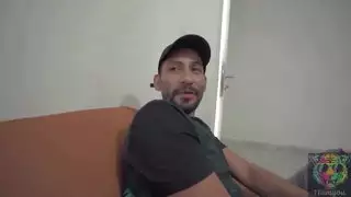 هذه الإباحية السمينة تصنع أروع الحفلات الجنسية