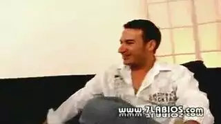ولد ينيك امه وهي نايمه غصب عنها