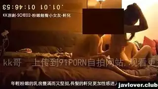 صديقة آسيوية تحصل على ديك مليئة بالقيام في كل مرة يكون صديقها في العمل