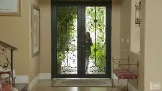 إنها تريد ممارسة الجنس العنيف حتى تشعر بالدوار