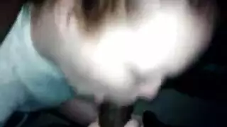 سكس مص ساخن و فتاة تحب الزب الاسمر الكبير ترضعه بحرارة و محنة