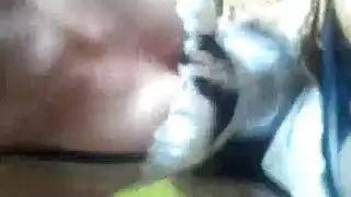 شقراء كلية فاتنة الحصول على الديك في سن المراهقة القديمة العميق