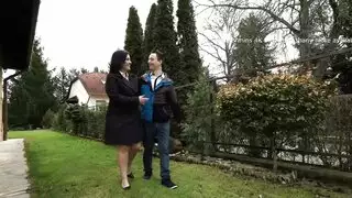 يضاجعها بسلامي والده