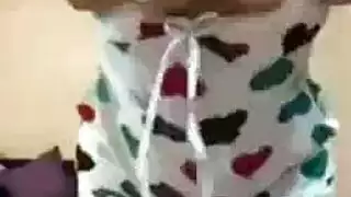 قحبة بزازها قنابل في اسخن عرض بزاز عربي