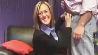 مص قضيب الأب الغليظ والحصول على الوجه