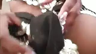شرموطة سمراء بتموت في المص
