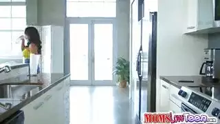الناتاليا ستور يحصل لها الحمار الحلو حفر