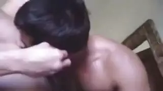 طلاب ذكور رائع وابتسام