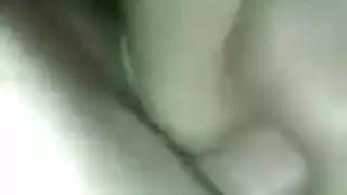 جزائري ينيك نقش و يدخل زبو في الترمة و يحلها و الشاب المنيوك يبنيط