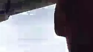 الضربات الفاسقة في المكان العام.