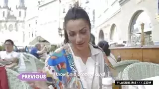 امرأتان مارس الجنس معه بشكل جيد