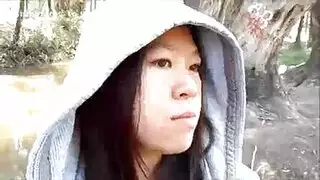 مفلس آسيوي تهب رجلها ويحصل على نائب الرئيس