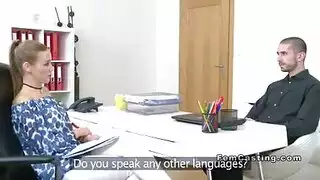انها تنفد من الملابس ولها كس رائع