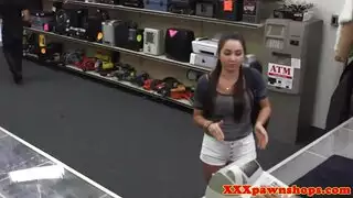 عرض جنسي ساخن و نيك ملتهب مع زبونة شهوانية