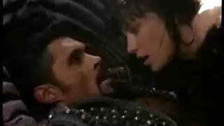 القذرة غريب زينا تمتص دسار المفضلة لها