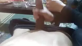 الزوجة العربية تهز زوجها