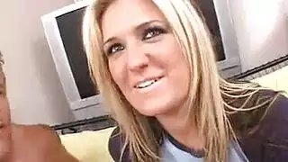 صور متحركة لرضع الصدر ولحس