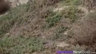 سيدي: قدمي رسول الأخبار عن طريق إظهار الثدي له