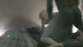 زوجة سخيف في جوارب طويلة سوداء بينما كانت تستمني